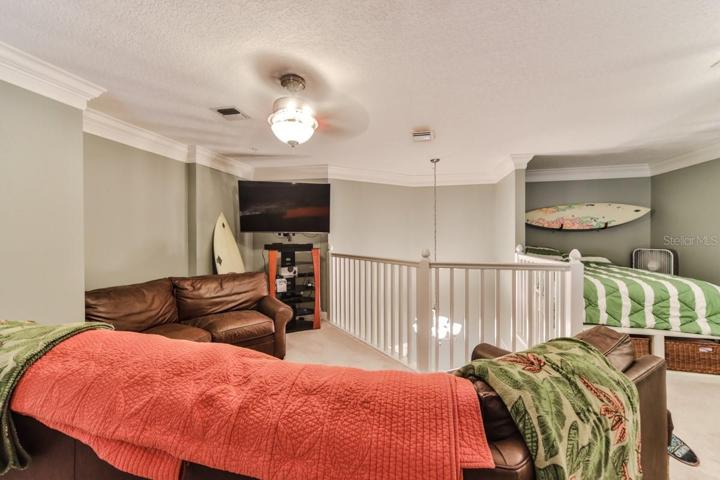 Loft w/ extra sleeping