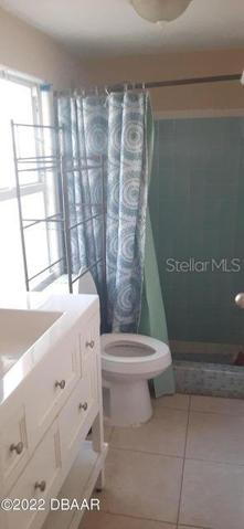2049 Blais bath