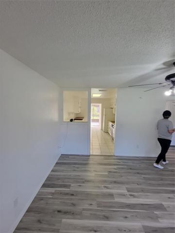 Livingroom from front door