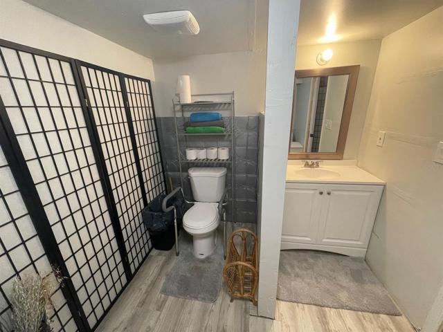 Guest House Bath