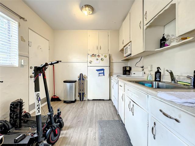 #34 Kitchen