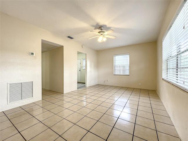 #32 Living Room