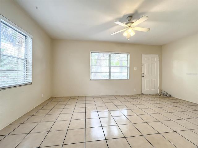 #32 Living Room
