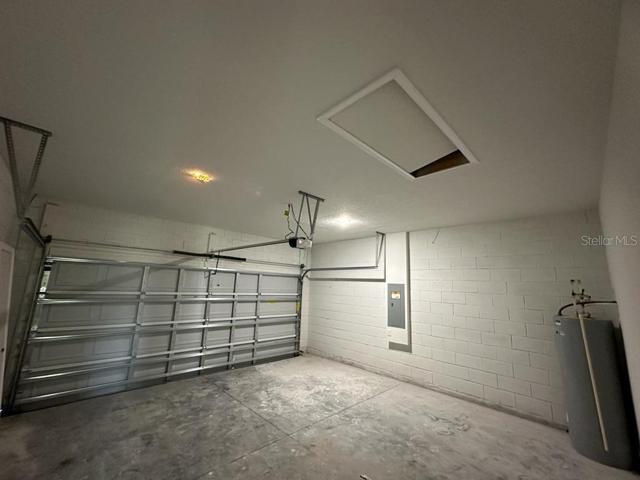 2 cars garage