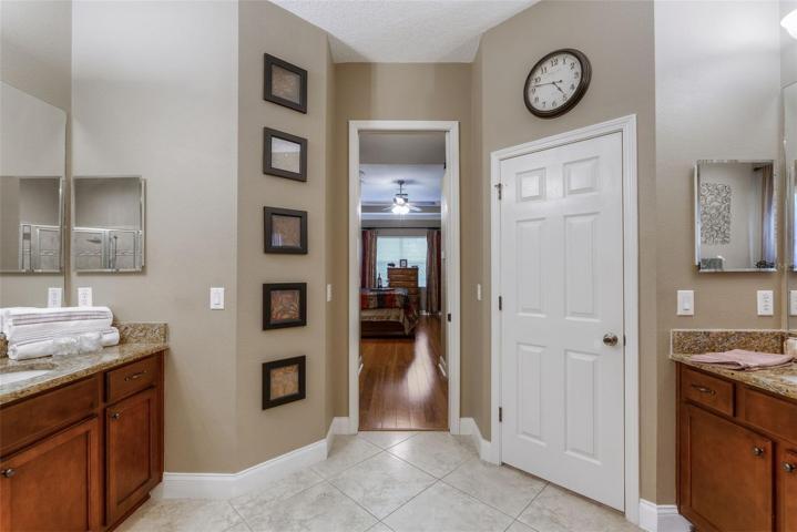 Split dual vanities