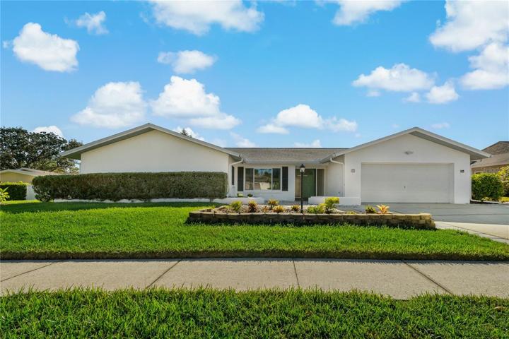 LOCATED IN THE HEART OF COUNTRYSIDE!