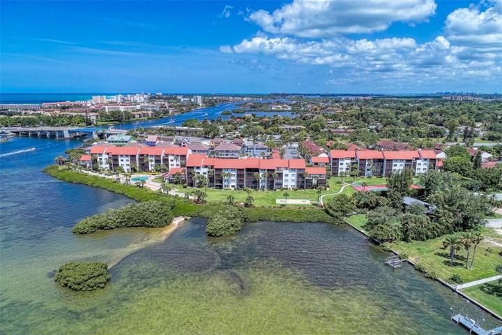 Aerial view of complex on Sarasota Bay