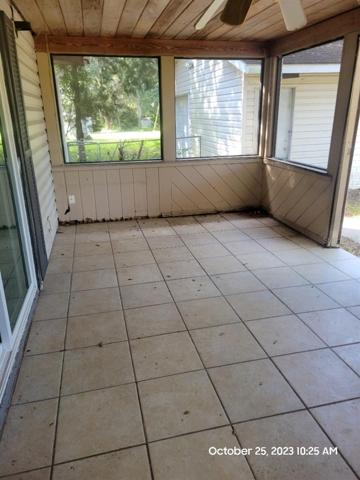 Screened patio