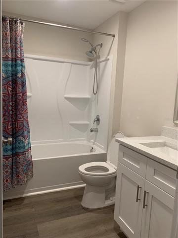 Guest Bathroom 2