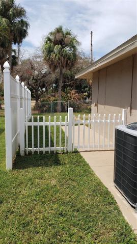 Side yard fenced