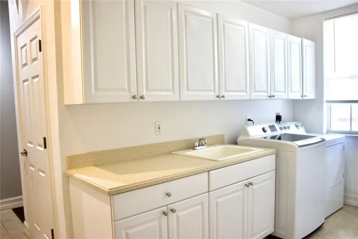 Downstairs Laundry room