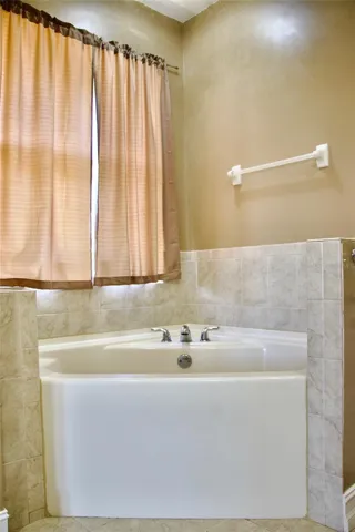 Upstairs Master Bathroom