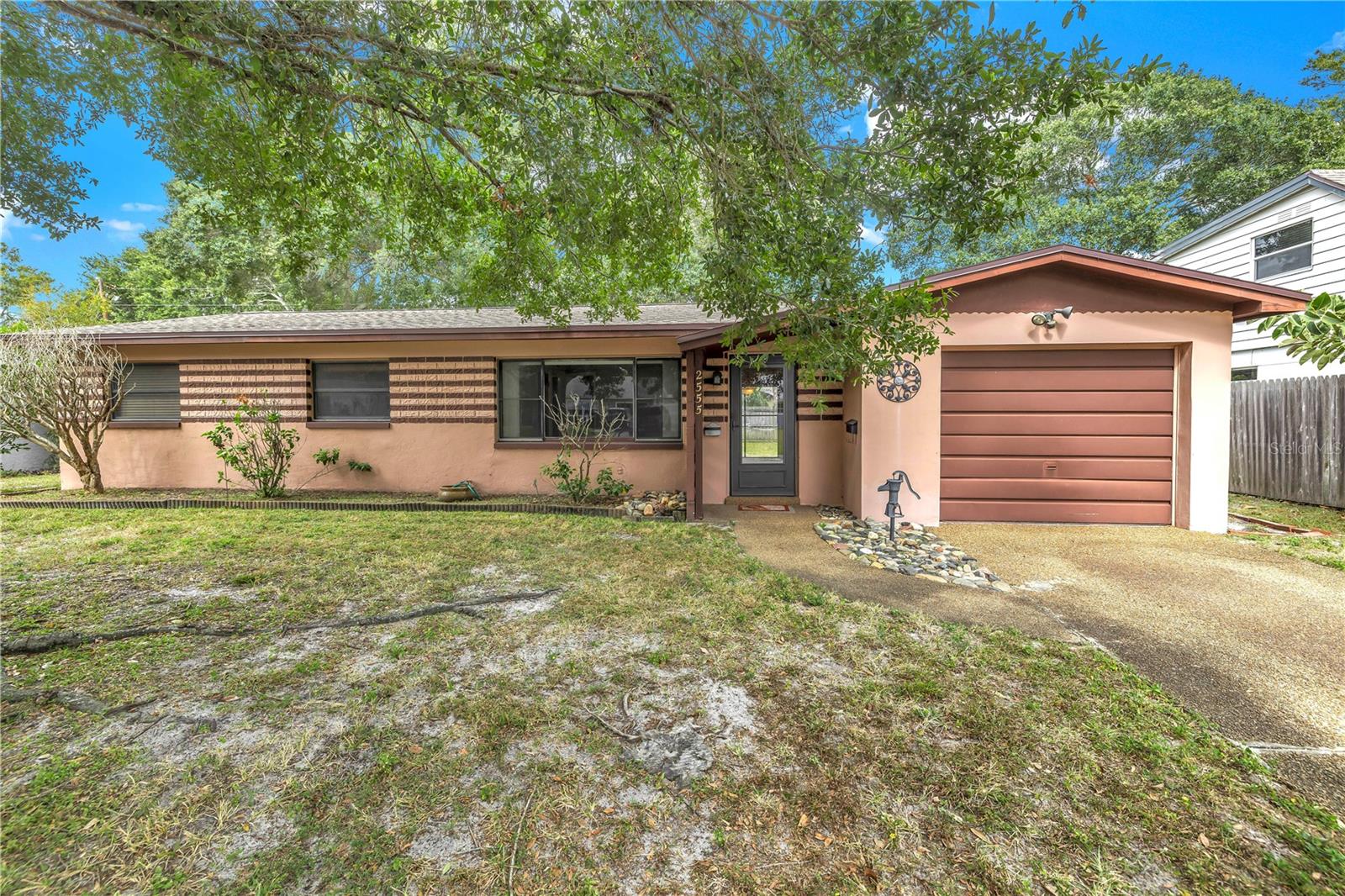 Classic St Petersburg Home in friendly High and Dry Fairview Estates