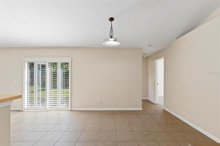 Huge Breakfast Area off the Kitchen