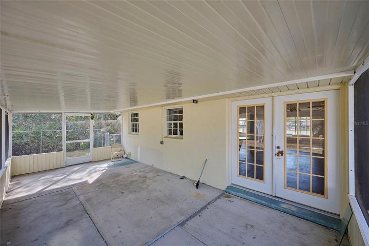 Large screen back porch