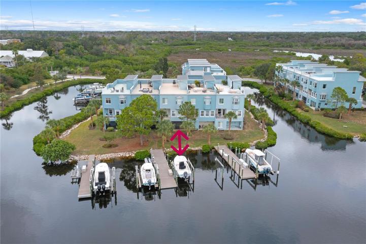 Waterfront, Gulf Access Townhome with dock and lift