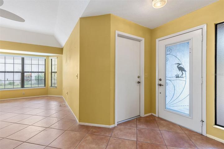 Foyer / Entryway