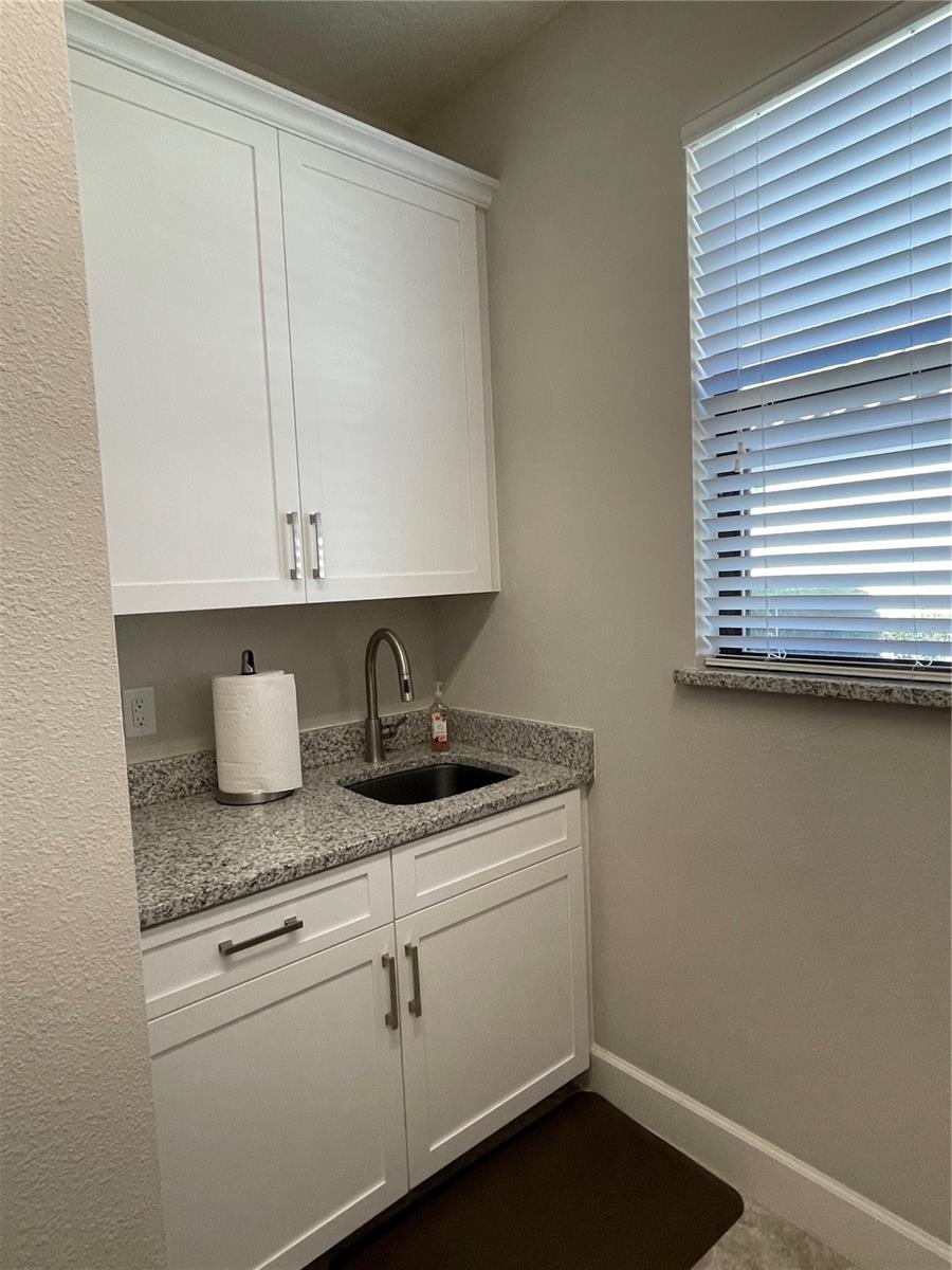 Laundry Rm