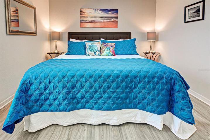 Guest bedroom 2