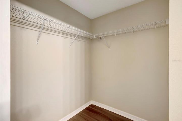 MASTER CLOSET.
