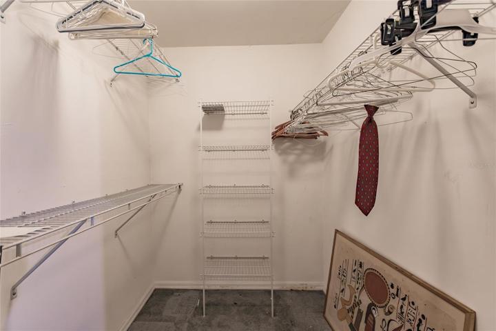 Walk-in Closet