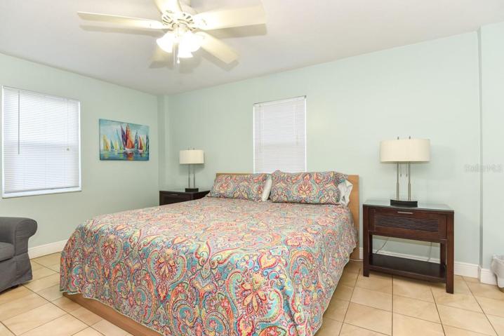 GUESTROOM 1