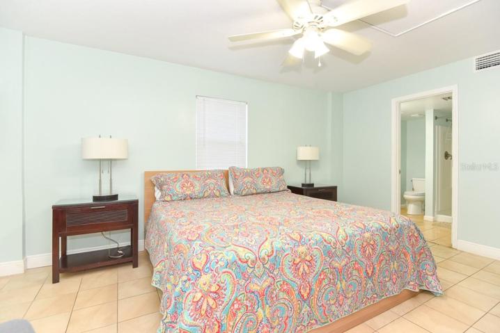 GUESTROOM 1