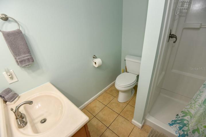 GUESTBATH EN-SUITE