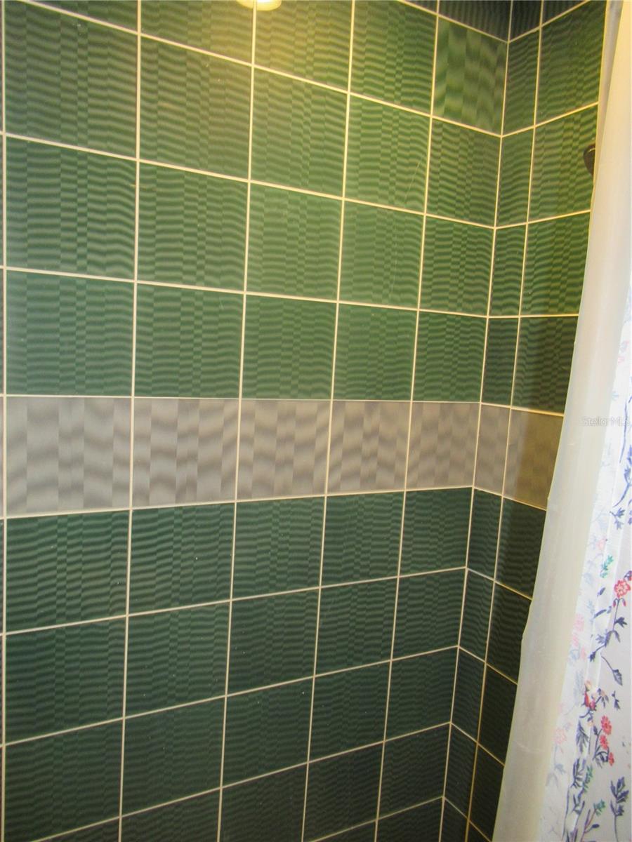 NICE CERAMIC TILE
