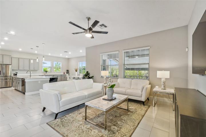 living room/ family room