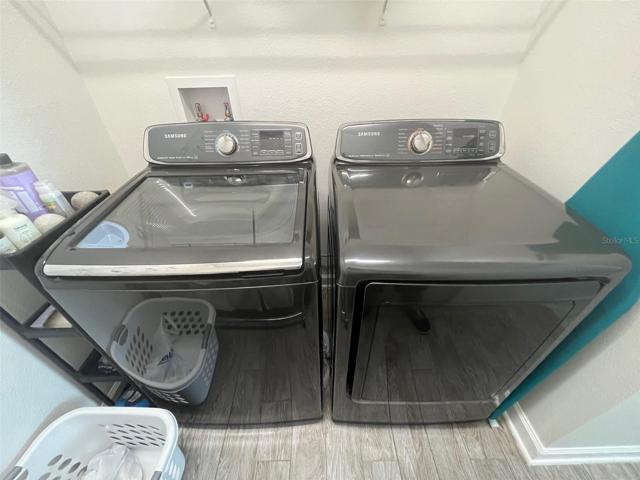 washer & dryer