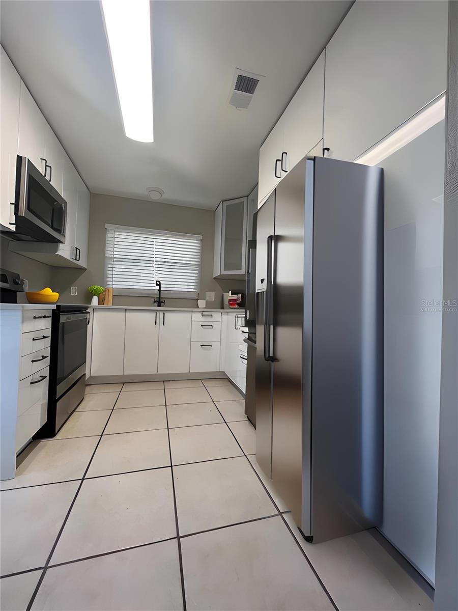Kitchen  (virtually staged)