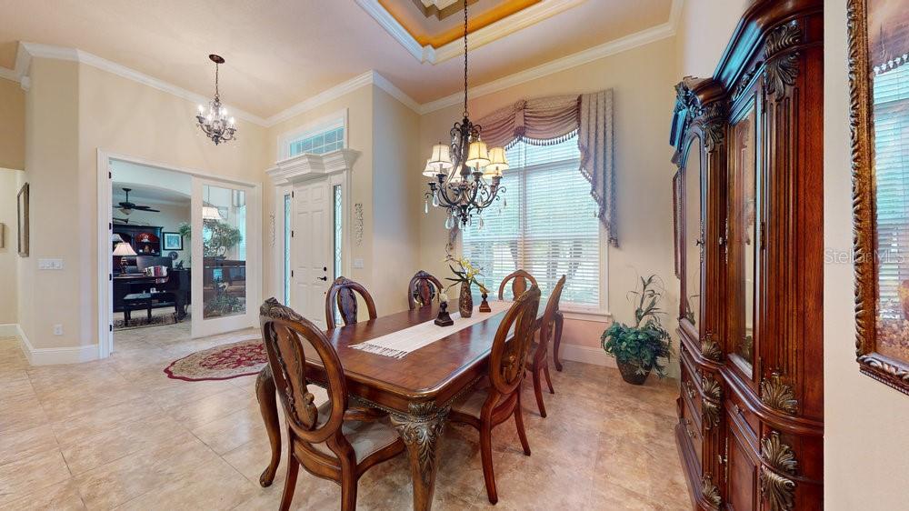 Front entry and dinning area