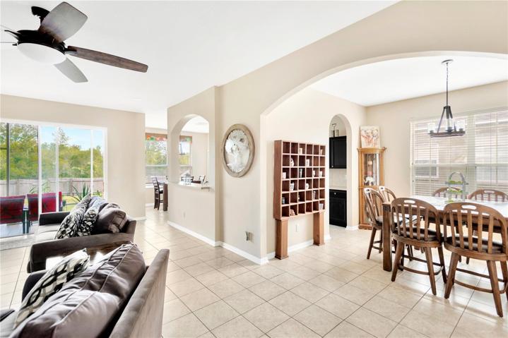 Open plan family room, dining room and kitchen