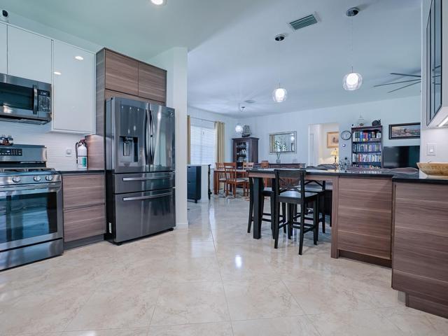 Gourmet Kitchen and Dining Area