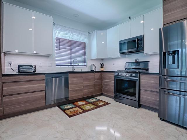 Gourmet Kitchen