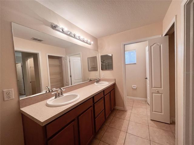 Double vanities to toilet room