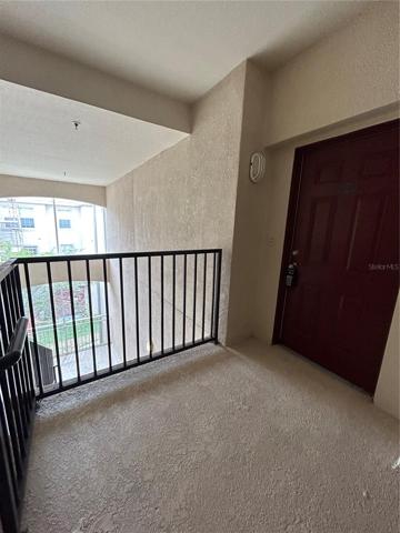 3rd Floor Corner Unit!!