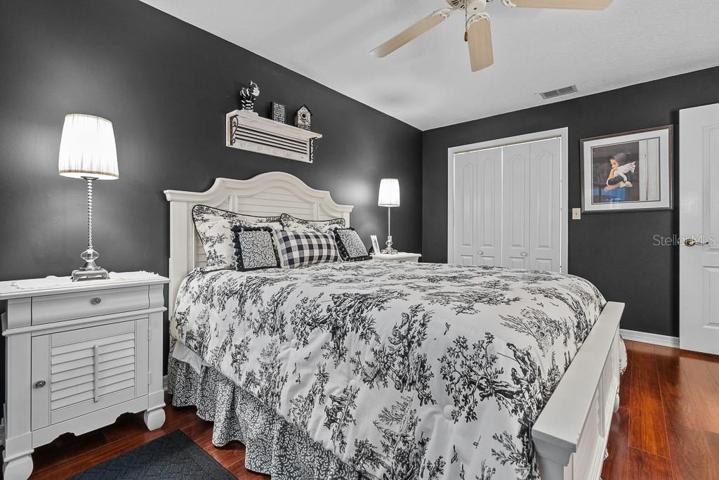 Guest bedroom