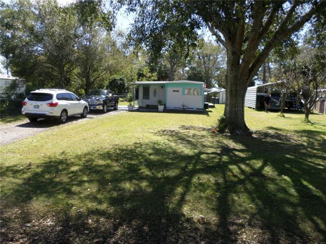 MOBILE HOME OAK TREES