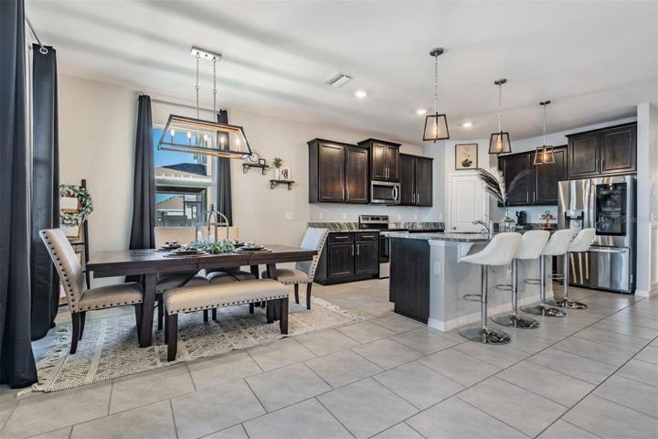 DINING ROOM/KITCHEN