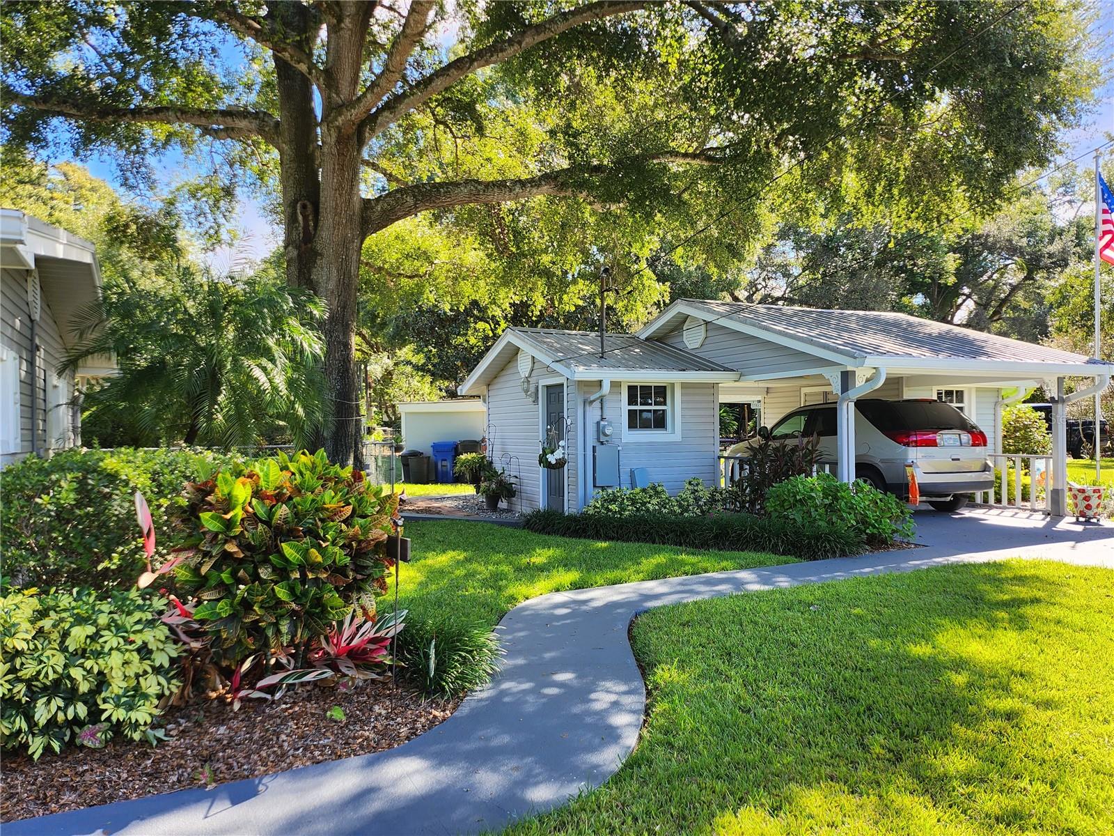 Brandon, Florida 33511, 2 Bedrooms Bedrooms, 0 ,1 BathroomBathrooms,Residential,For Sale,BRYAN,0,T3483072