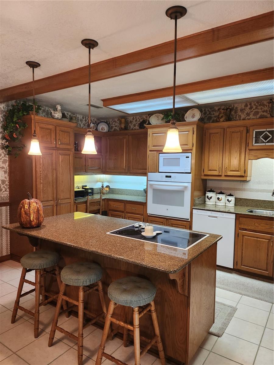 Brandon, Florida 33511, 2 Bedrooms Bedrooms, 0 ,1 BathroomBathrooms,Residential,For Sale,BRYAN,0,T3483072