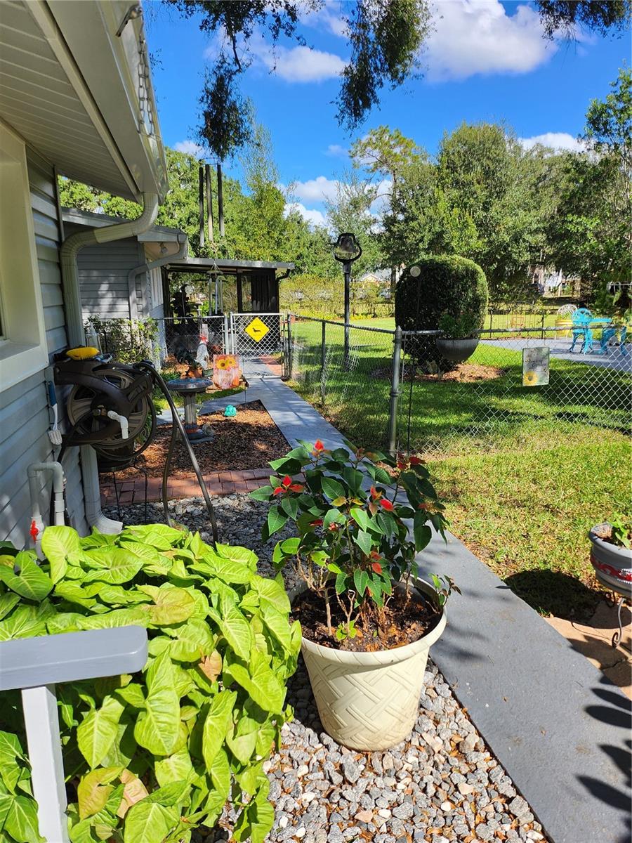 Brandon, Florida 33511, 2 Bedrooms Bedrooms, 0 ,1 BathroomBathrooms,Residential,For Sale,BRYAN,0,T3483072