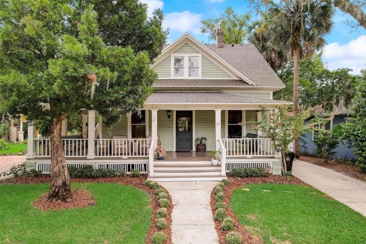 1915 bungalow in the heart of Thornton Park.