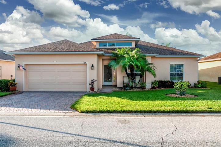 This expanded Hemingway floor plan home has 2 bedrooms and a den with 2 baths.