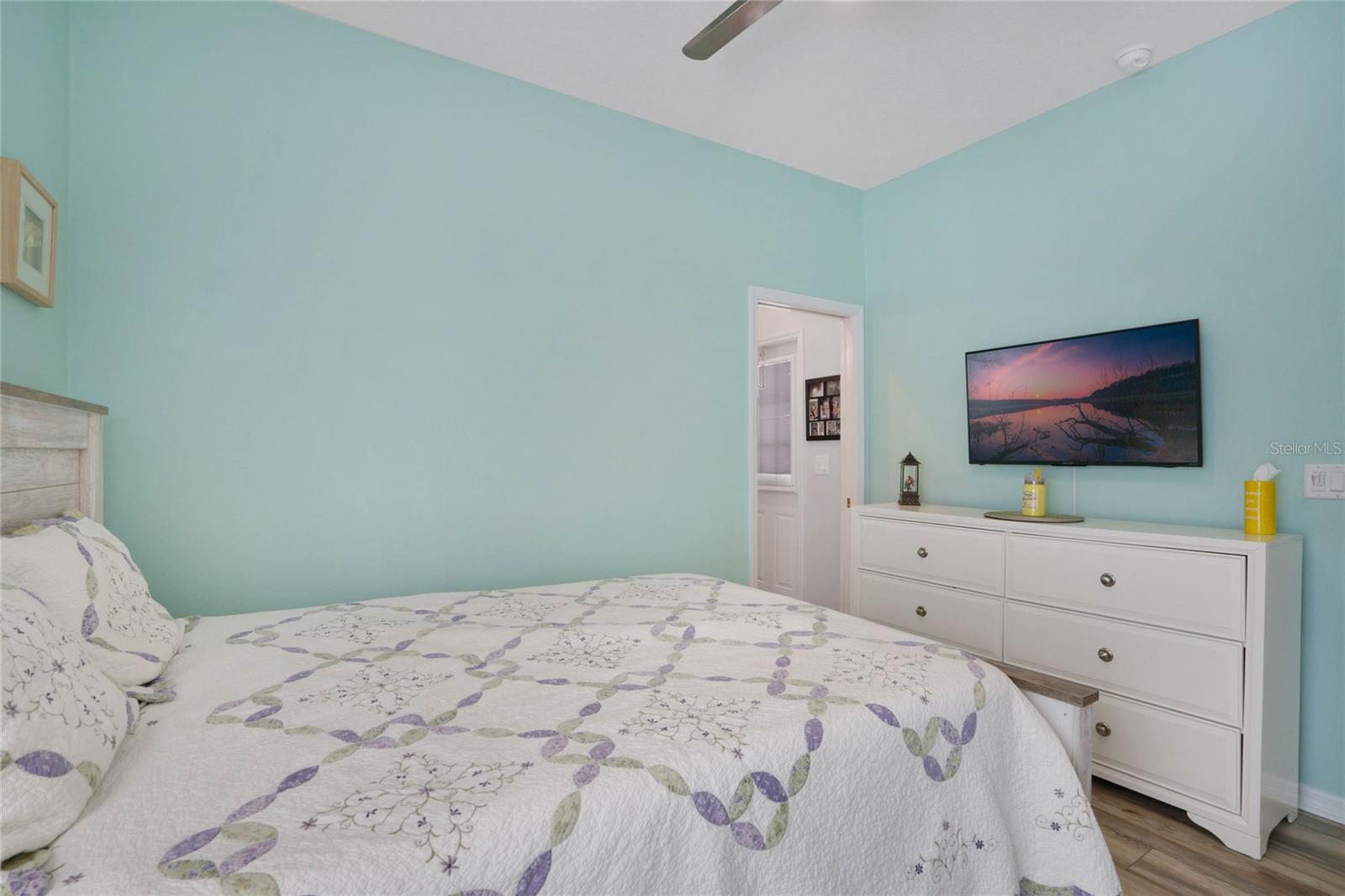 2nd bedroom has ensuite bath