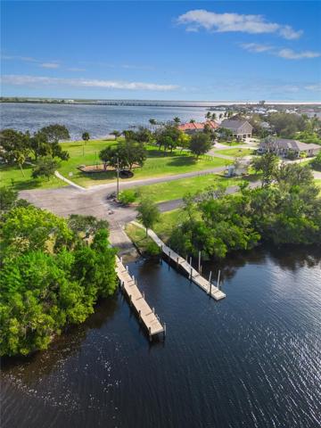 Community (optional fee of $65 to belong) boat ramp
