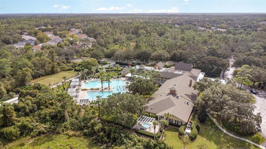 Clubhouse, pool and hot tub