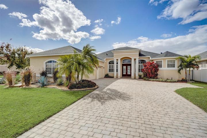 Driveway with room for guests to park